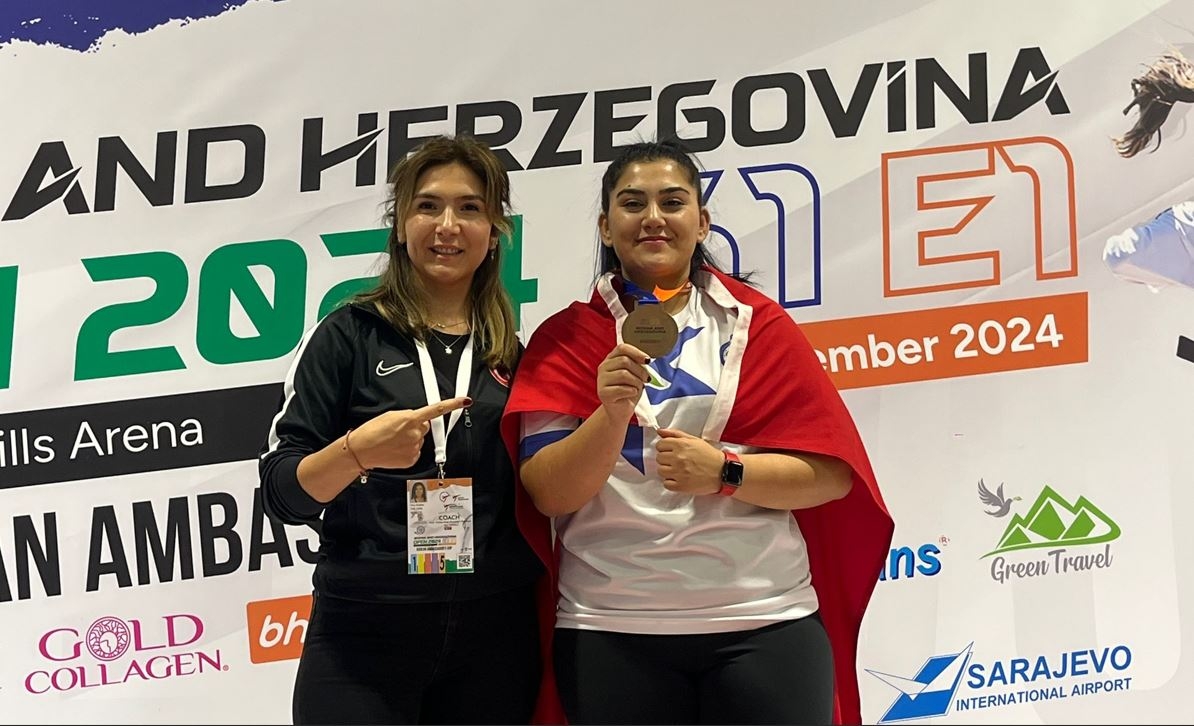 Büyükşehir Sporcusu Kardelen Korkut, Dünya Taekwondo Turnuvası'nda Bronz Madalya Kazandı